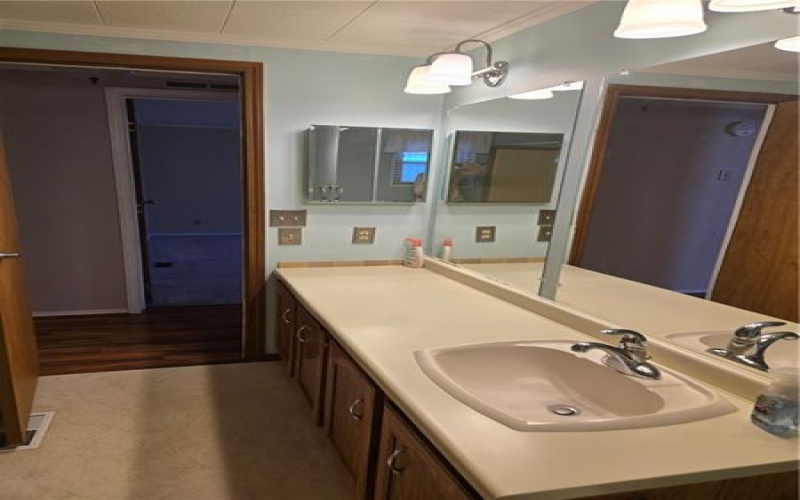 405 Vista Ln, Murrysville, 15668, 3 Bedrooms Bedrooms, ,2 BathroomsBathrooms,Residential,For Sale,Vista Ln,1762078