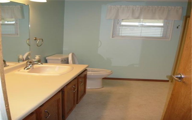 405 Vista Ln, Murrysville, 15668, 3 Bedrooms Bedrooms, ,2 BathroomsBathrooms,Residential,For Sale,Vista Ln,1762078
