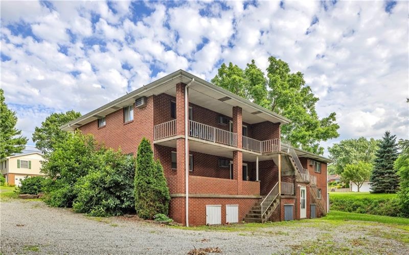 616 Woodburn Lane, Greensburg, 15601, ,Multi-unit,For Sale,Woodburn Lane,1762013