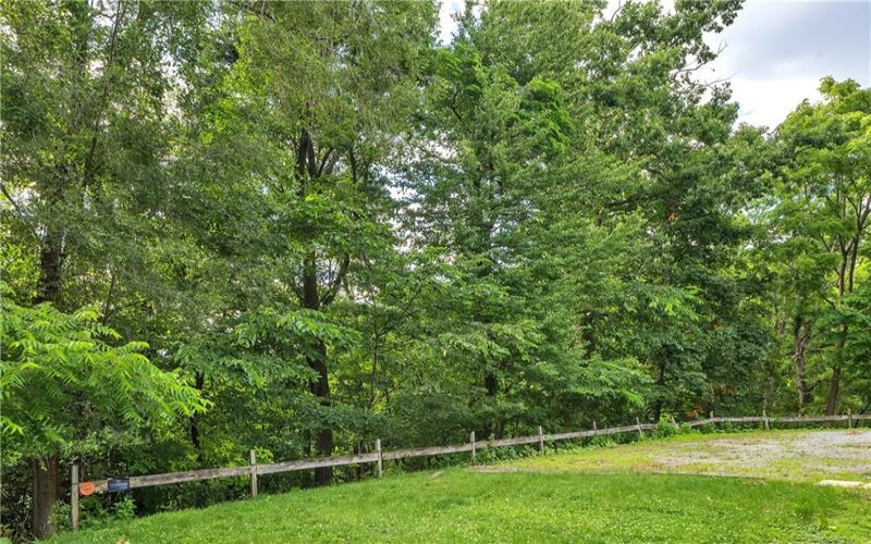 616 Woodburn Lane, Greensburg, 15601, ,Multi-unit,For Sale,Woodburn Lane,1762013