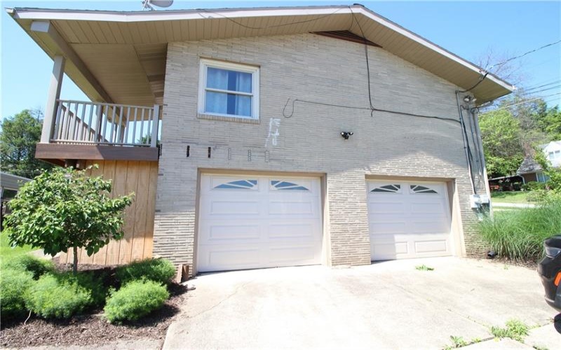 100 Nassau St, Uniontown, 15401, 3 Bedrooms Bedrooms, ,2.1 BathroomsBathrooms,Residential,For Sale,Nassau St,1762134