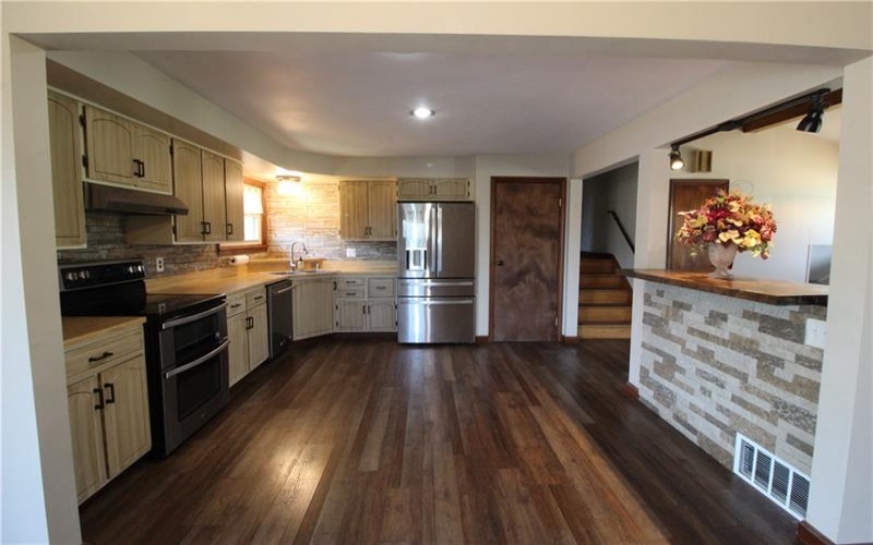100 Nassau St, Uniontown, 15401, 3 Bedrooms Bedrooms, ,2.1 BathroomsBathrooms,Residential,For Sale,Nassau St,1762134