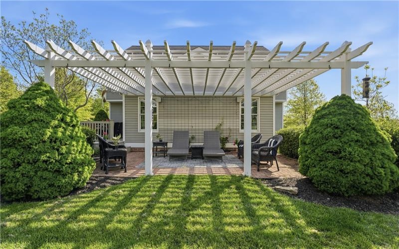 234 Molly Dr, Canonsburg, 15317, 4 Bedrooms Bedrooms, 12 Rooms Rooms,3.1 BathroomsBathrooms,Residential,For Sale,Molly Dr,1760720