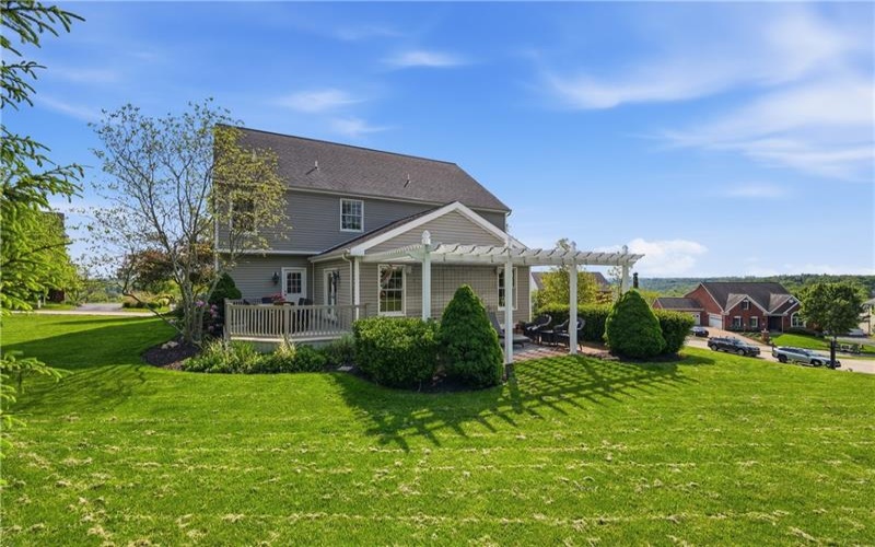 234 Molly Dr, Canonsburg, 15317, 4 Bedrooms Bedrooms, 12 Rooms Rooms,3.1 BathroomsBathrooms,Residential,For Sale,Molly Dr,1760720