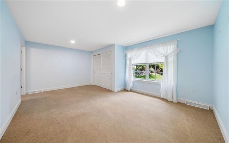 260 CHERRY LANE, IRWIN, 15642, 5 Bedrooms Bedrooms, 11 Rooms Rooms,3.1 BathroomsBathrooms,Residential,For Sale,CHERRY LANE,1762261