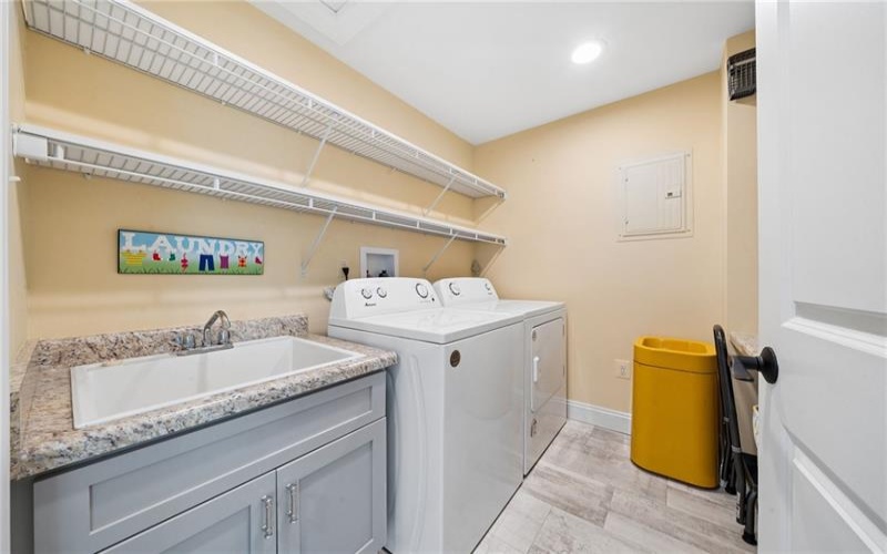 260 CHERRY LANE, IRWIN, 15642, 5 Bedrooms Bedrooms, 11 Rooms Rooms,3.1 BathroomsBathrooms,Residential,For Sale,CHERRY LANE,1762261
