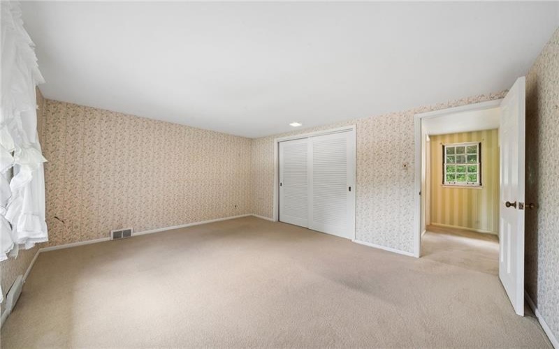 260 CHERRY LANE, IRWIN, 15642, 5 Bedrooms Bedrooms, 11 Rooms Rooms,3.1 BathroomsBathrooms,Residential,For Sale,CHERRY LANE,1762261
