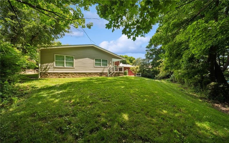 260 CHERRY LANE, IRWIN, 15642, 5 Bedrooms Bedrooms, 11 Rooms Rooms,3.1 BathroomsBathrooms,Residential,For Sale,CHERRY LANE,1762261