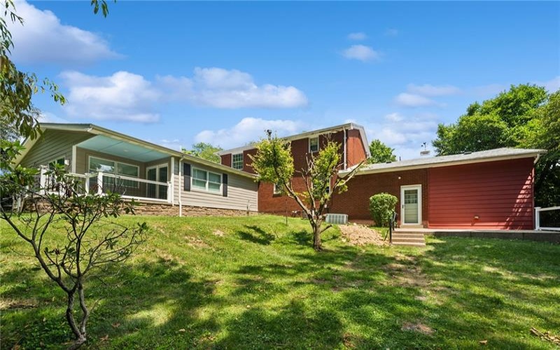260 CHERRY LANE, IRWIN, 15642, 5 Bedrooms Bedrooms, 11 Rooms Rooms,3.1 BathroomsBathrooms,Residential,For Sale,CHERRY LANE,1762261