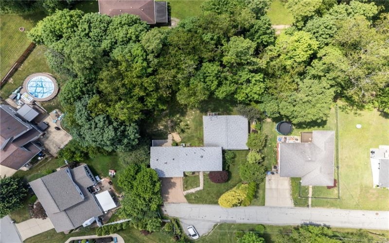 260 CHERRY LANE, IRWIN, 15642, 5 Bedrooms Bedrooms, 11 Rooms Rooms,3.1 BathroomsBathrooms,Residential,For Sale,CHERRY LANE,1762261