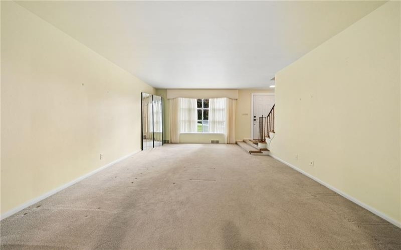260 CHERRY LANE, IRWIN, 15642, 5 Bedrooms Bedrooms, 11 Rooms Rooms,3.1 BathroomsBathrooms,Residential,For Sale,CHERRY LANE,1762261