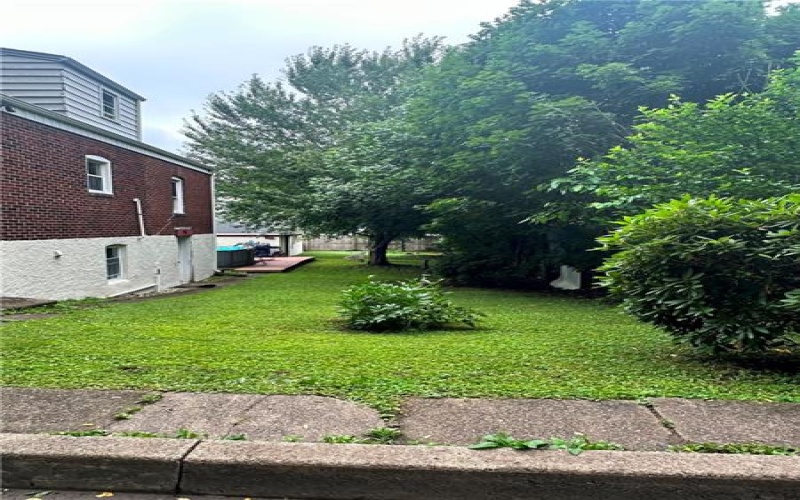 1030 Scott Avenue, Jeannette, 15644, 4 Bedrooms Bedrooms, 10 Rooms Rooms,3 BathroomsBathrooms,Residential,For Sale,Scott Avenue,1762304