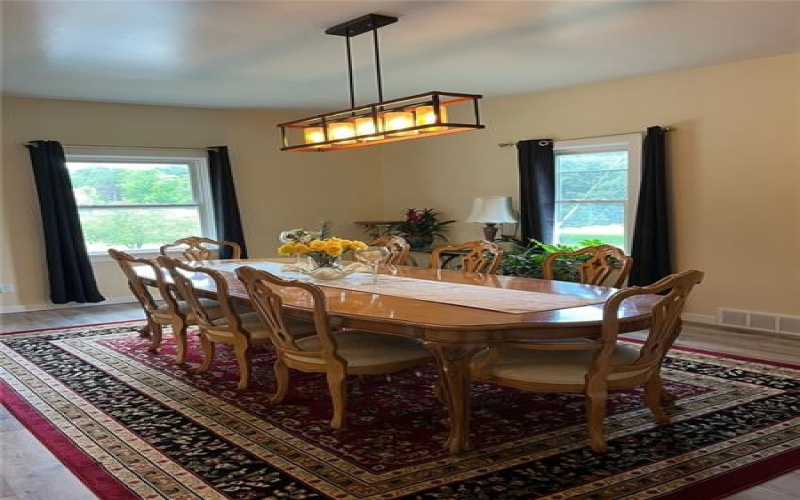 1030 Scott Avenue, Jeannette, 15644, 4 Bedrooms Bedrooms, 10 Rooms Rooms,3 BathroomsBathrooms,Residential,For Sale,Scott Avenue,1762304