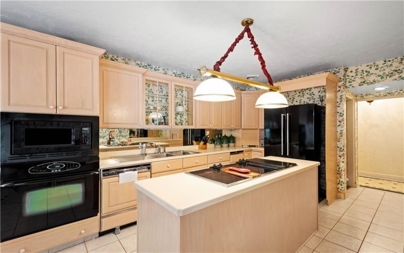 795 Beau Street, Washington, 15301, 4 Bedrooms Bedrooms, 14 Rooms Rooms,3.1 BathroomsBathrooms,Residential,For Sale,Beau Street,1761970