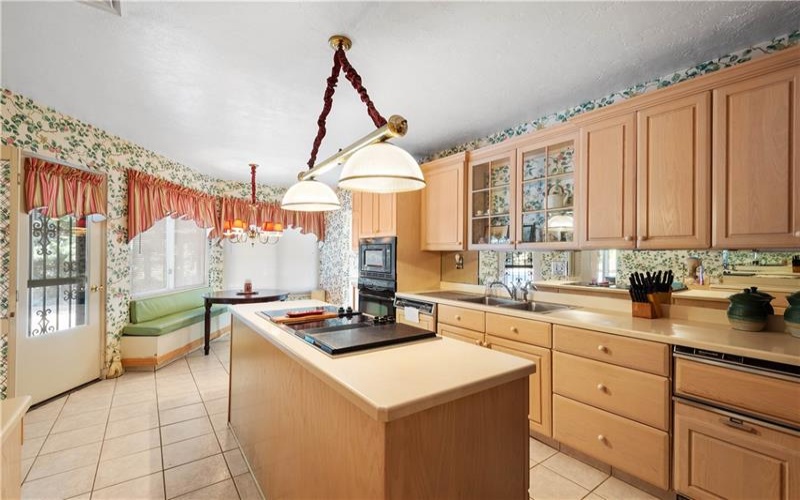 795 Beau Street, Washington, 15301, 4 Bedrooms Bedrooms, 14 Rooms Rooms,3.1 BathroomsBathrooms,Residential,For Sale,Beau Street,1761970