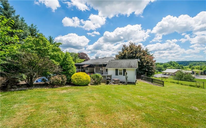 795 Beau Street, Washington, 15301, 4 Bedrooms Bedrooms, 14 Rooms Rooms,3.1 BathroomsBathrooms,Residential,For Sale,Beau Street,1761970