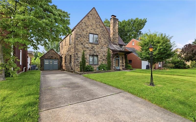 1026 Woodberry Rd, New Kensington, 15068, 3 Bedrooms Bedrooms, ,2.1 BathroomsBathrooms,Residential,For Sale,Woodberry Rd,1761980