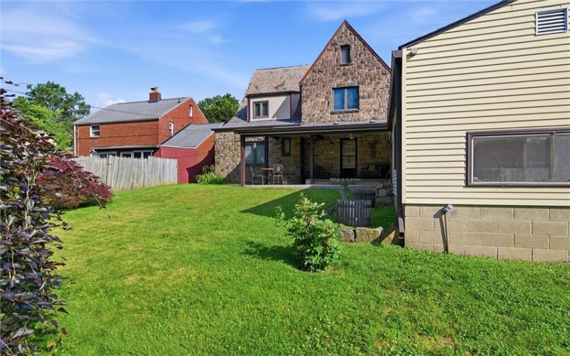 1026 Woodberry Rd, New Kensington, 15068, 3 Bedrooms Bedrooms, ,2.1 BathroomsBathrooms,Residential,For Sale,Woodberry Rd,1761980