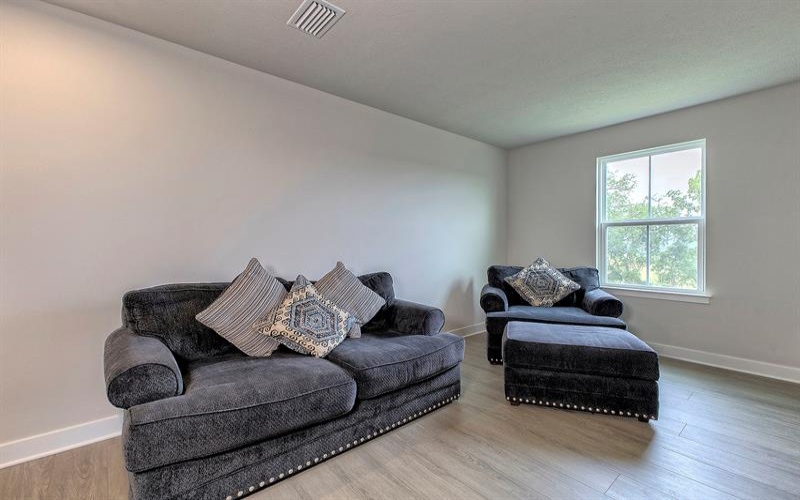 5002 Wellington Ct, Jeannette, 15644, 3 Bedrooms Bedrooms, 9 Rooms Rooms,3.1 BathroomsBathrooms,Residential,For Sale,Wellington Ct,1762388
