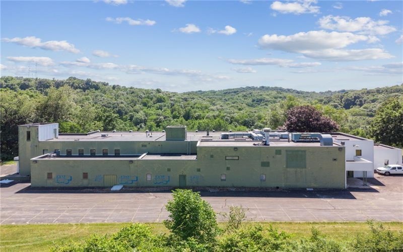 520 Pleasant Valley Rd, Trafford, 15085, ,Commercial-industrial-business,For Sale,Pleasant Valley Rd,1762399