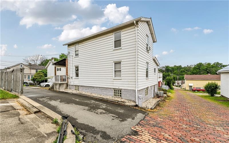 46 Hammer Way, Greensburg, 15601, 3 Bedrooms Bedrooms, 5 Rooms Rooms,1.1 BathroomsBathrooms,Residential,For Sale,Hammer Way,1762417