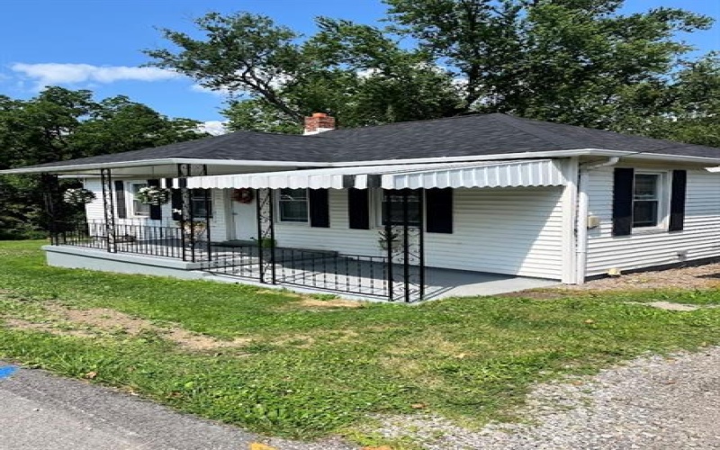723 Seventh Street, Mather, 15346, 2 Bedrooms Bedrooms, 5 Rooms Rooms,1 BathroomBathrooms,Residential,For Sale,Seventh Street,1762392