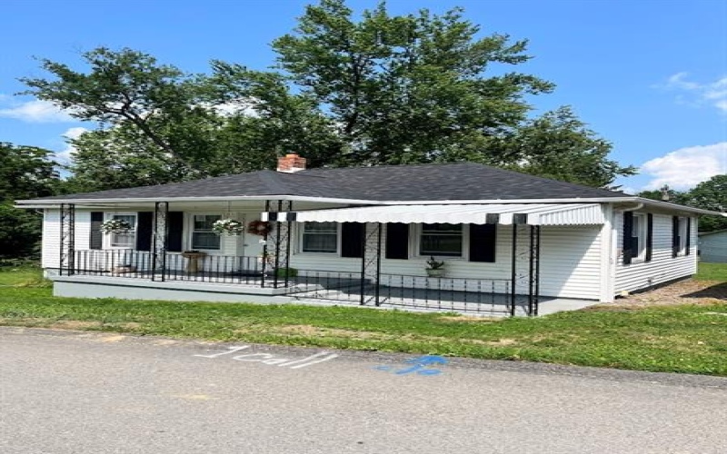 723 Seventh Street, Mather, 15346, 2 Bedrooms Bedrooms, 5 Rooms Rooms,1 BathroomBathrooms,Residential,For Sale,Seventh Street,1762392