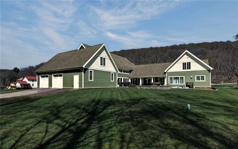 690 Main Street, Vintondale, 15961, ,Commercial-industrial-business,For Sale,Main Street,1762421