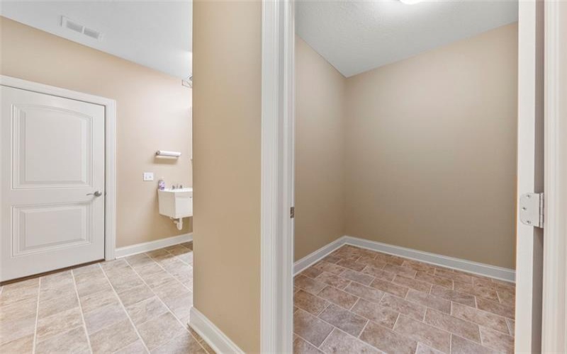 4606 Webber Ln, Murrysville, 15668, 2 Bedrooms Bedrooms, 7 Rooms Rooms,2 BathroomsBathrooms,Residential,For Sale,Webber Ln,1762482