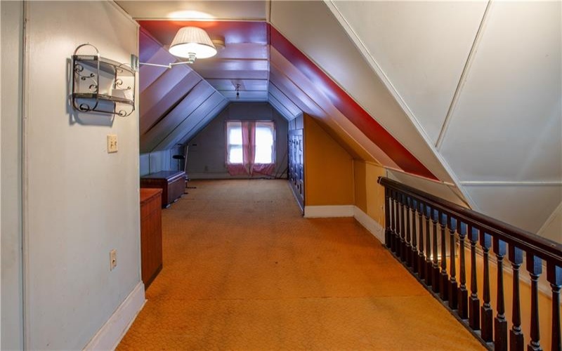 222 2nd St, Jeannette, 15644, 4 Bedrooms Bedrooms, 7 Rooms Rooms,1.2 BathroomsBathrooms,Residential,For Sale,2nd St,1735574