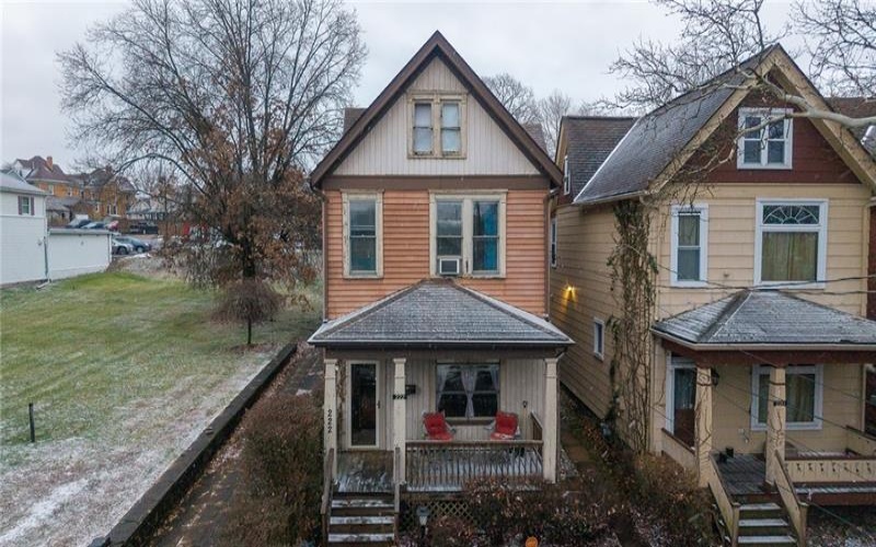 222 2nd St, Jeannette, 15644, 4 Bedrooms Bedrooms, 7 Rooms Rooms,1.2 BathroomsBathrooms,Residential,For Sale,2nd St,1735574