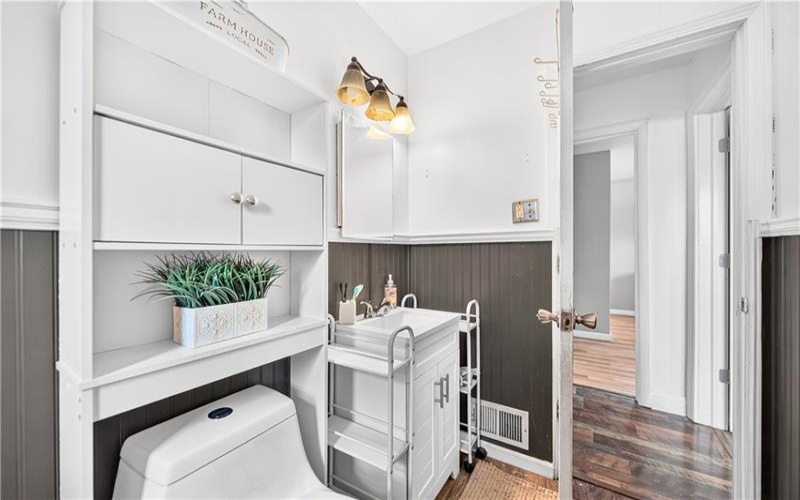 250 Alder St., New Kensington, 15068, 3 Bedrooms Bedrooms, 7 Rooms Rooms,1 BathroomBathrooms,Residential,For Sale,Alder St.,1761833