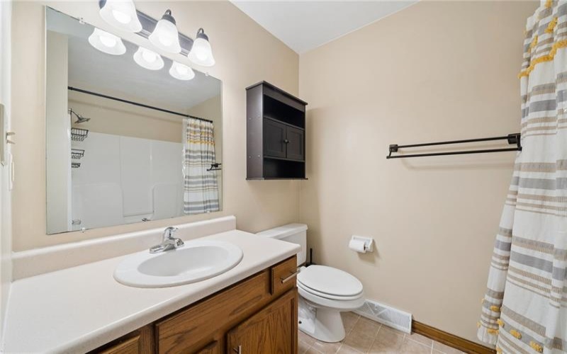 404 Silvis Way, Greensburg, 15601, 2 Bedrooms Bedrooms, 5 Rooms Rooms,1.1 BathroomsBathrooms,Residential,For Sale,Silvis Way,1762431