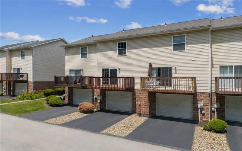 404 Silvis Way, Greensburg, 15601, 2 Bedrooms Bedrooms, 5 Rooms Rooms,1.1 BathroomsBathrooms,Residential,For Sale,Silvis Way,1762431