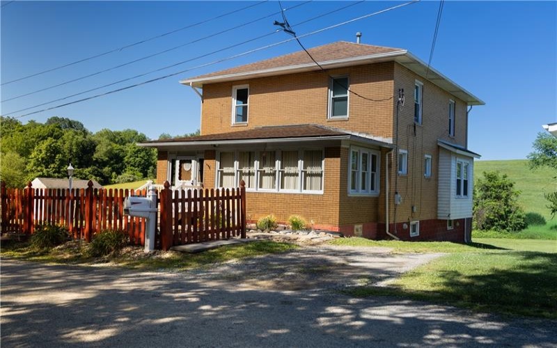 123 Midway Candor Rd, Bulger, 15019, 3 Bedrooms Bedrooms, 8 Rooms Rooms,1 BathroomBathrooms,Residential,For Sale,Midway Candor Rd,1762497