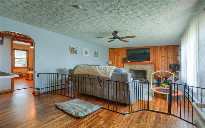 1931 Menoher Blvd, Johnstown, 15905, 4 Bedrooms Bedrooms, ,3 BathroomsBathrooms,Residential,For Sale,Menoher Blvd,1762507