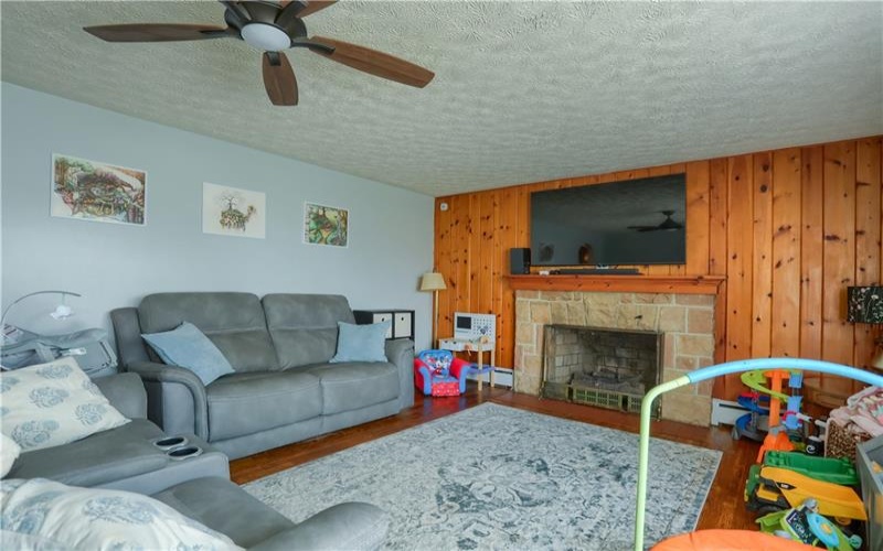 1931 Menoher Blvd, Johnstown, 15905, 4 Bedrooms Bedrooms, ,3 BathroomsBathrooms,Residential,For Sale,Menoher Blvd,1762507