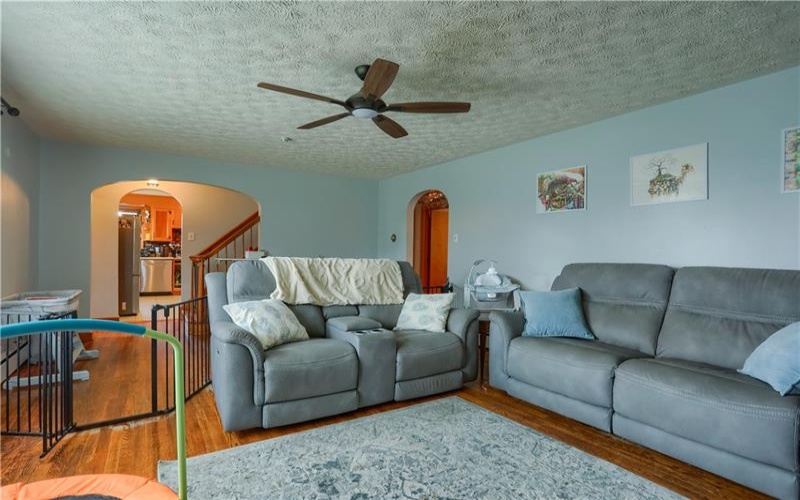 1931 Menoher Blvd, Johnstown, 15905, 4 Bedrooms Bedrooms, ,3 BathroomsBathrooms,Residential,For Sale,Menoher Blvd,1762507