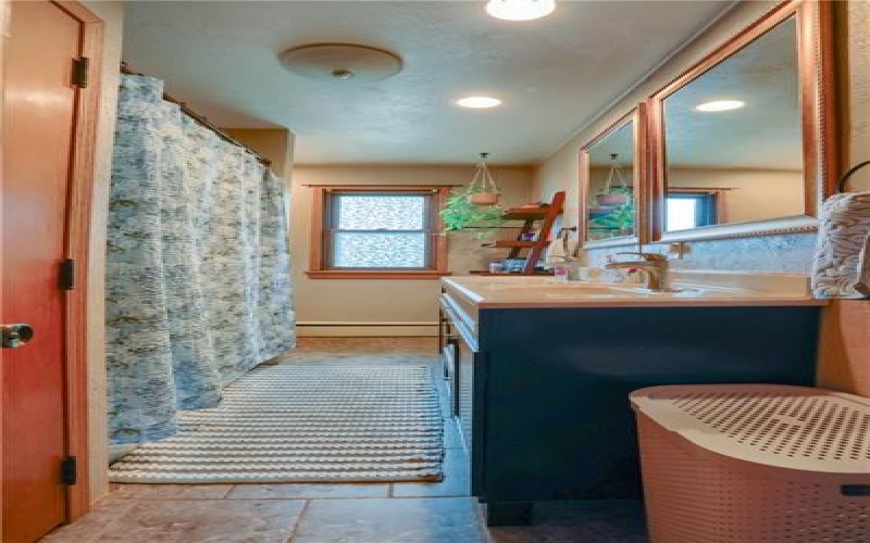 1931 Menoher Blvd, Johnstown, 15905, 4 Bedrooms Bedrooms, ,3 BathroomsBathrooms,Residential,For Sale,Menoher Blvd,1762507