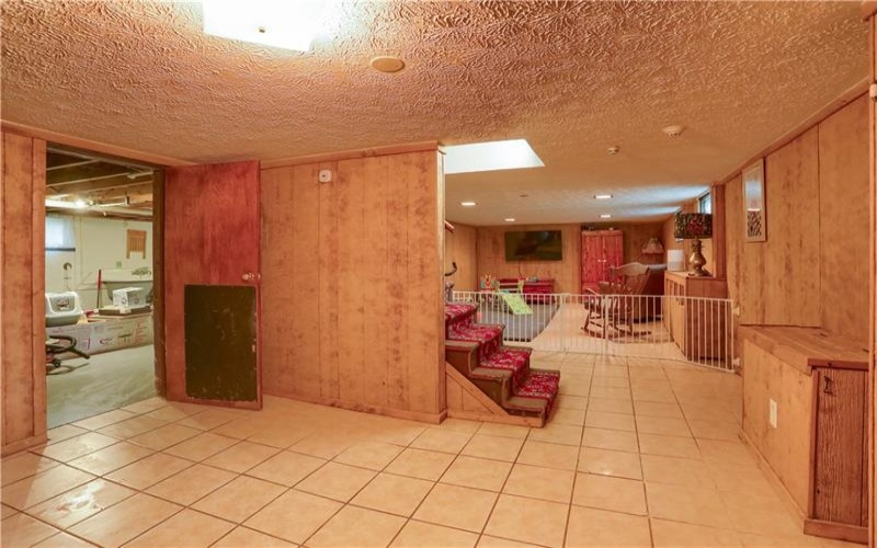 1931 Menoher Blvd, Johnstown, 15905, 4 Bedrooms Bedrooms, ,3 BathroomsBathrooms,Residential,For Sale,Menoher Blvd,1762507