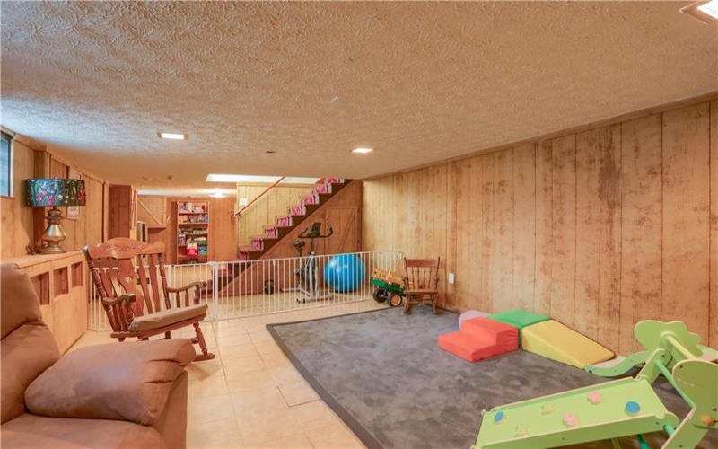 1931 Menoher Blvd, Johnstown, 15905, 4 Bedrooms Bedrooms, ,3 BathroomsBathrooms,Residential,For Sale,Menoher Blvd,1762507