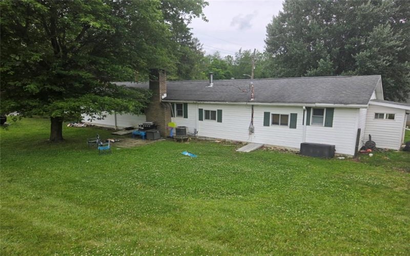 426 Walnut St, Ligonier, 15658, 2 Bedrooms Bedrooms, ,2 BathroomsBathrooms,Residential,For Sale,Walnut St,1762540