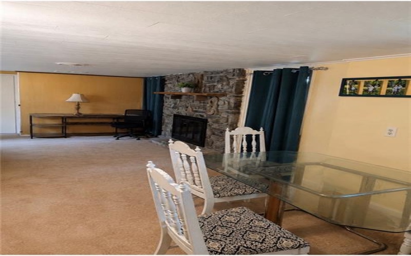 426 Walnut St, Ligonier, 15658, 2 Bedrooms Bedrooms, ,2 BathroomsBathrooms,Residential,For Sale,Walnut St,1762540