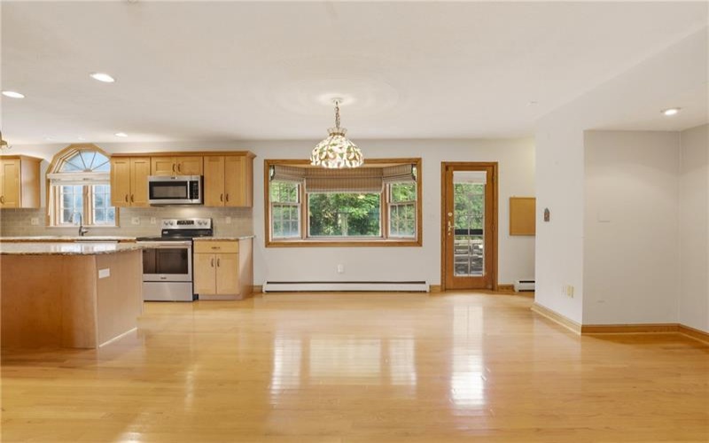 413 Stadium Dr, Somerset, 15501, 5 Bedrooms Bedrooms, 12 Rooms Rooms,3.1 BathroomsBathrooms,Residential,For Sale,Stadium Dr,1762563