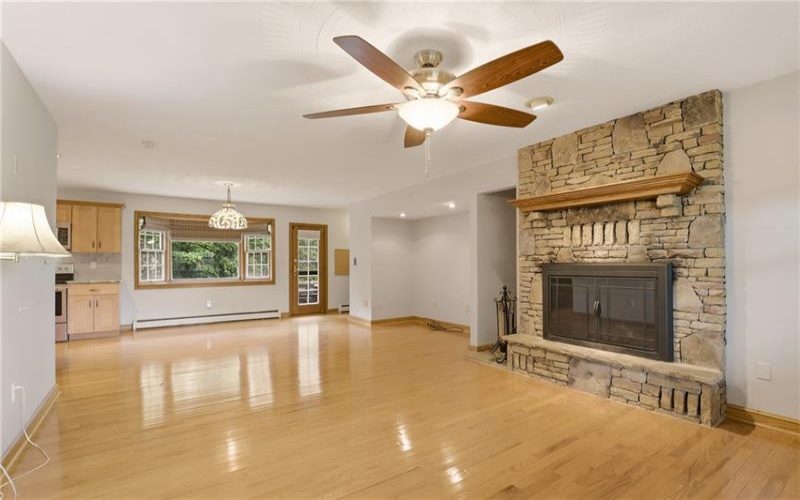 413 Stadium Dr, Somerset, 15501, 5 Bedrooms Bedrooms, 12 Rooms Rooms,3.1 BathroomsBathrooms,Residential,For Sale,Stadium Dr,1762563