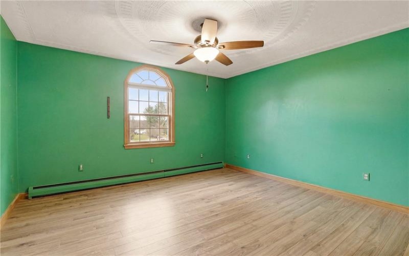 413 Stadium Dr, Somerset, 15501, 5 Bedrooms Bedrooms, 12 Rooms Rooms,3.1 BathroomsBathrooms,Residential,For Sale,Stadium Dr,1762563