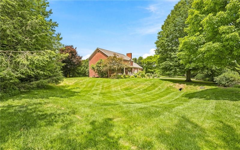 413 Stadium Dr, Somerset, 15501, 5 Bedrooms Bedrooms, 12 Rooms Rooms,3.1 BathroomsBathrooms,Residential,For Sale,Stadium Dr,1762563