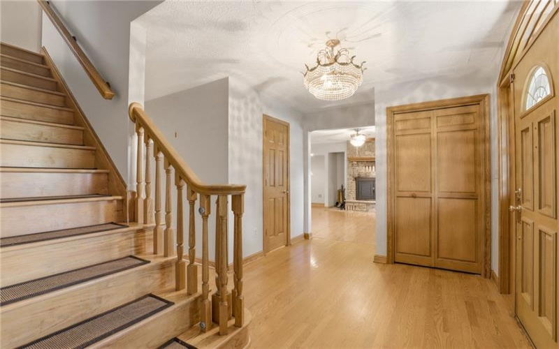413 Stadium Dr, Somerset, 15501, 5 Bedrooms Bedrooms, 12 Rooms Rooms,3.1 BathroomsBathrooms,Residential,For Sale,Stadium Dr,1762563