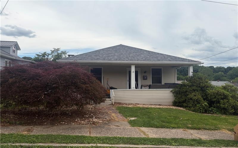 202 Broadway St, West Newton, 15089, 2 Bedrooms Bedrooms, ,2 BathroomsBathrooms,Residential,For Sale,Broadway St,1762610