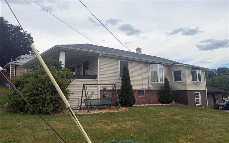 202 Broadway St, West Newton, 15089, 2 Bedrooms Bedrooms, ,2 BathroomsBathrooms,Residential,For Sale,Broadway St,1762610